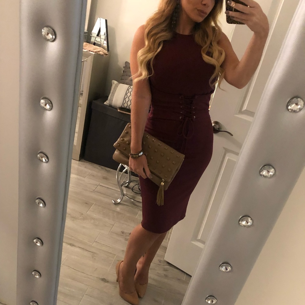 Burgundy tank top fitted corset dress